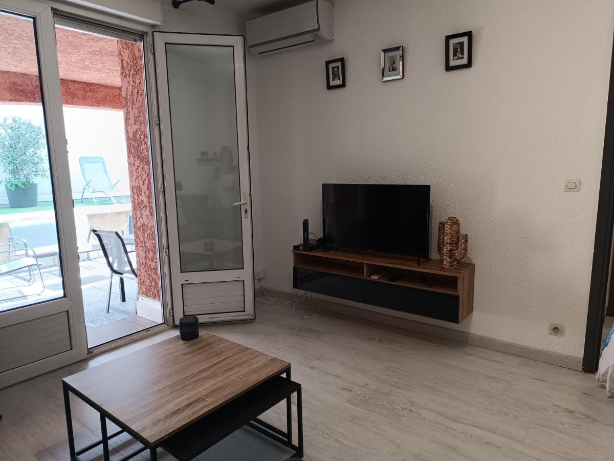 Appartement A 50 Metres De La Plage Frejus Luaran gambar